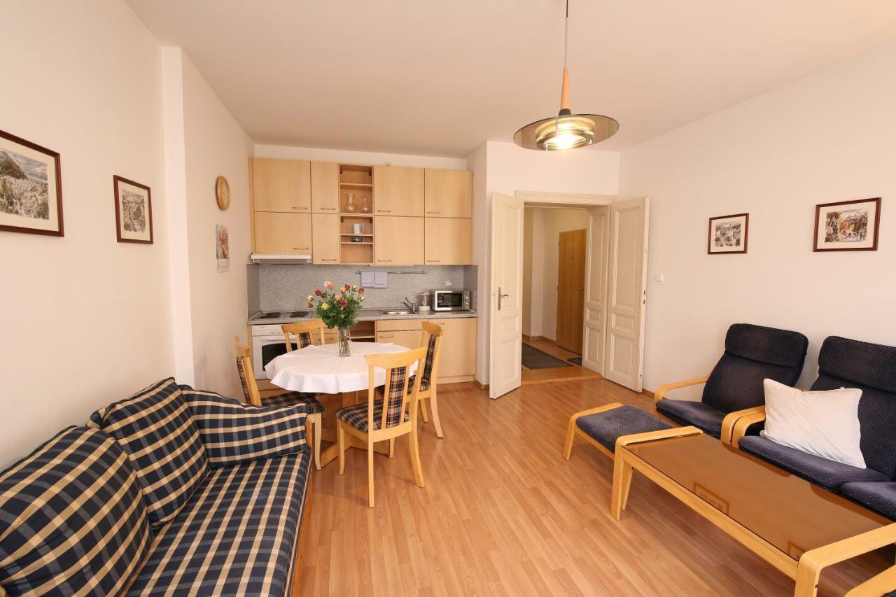 Apartman Ondrejska Karlovy Vary Exterior photo